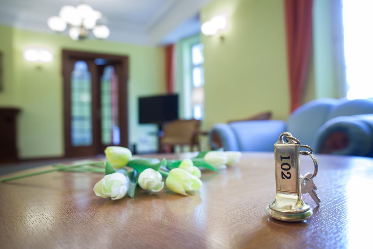 Retro Hotel Villa Ostrava Kültér fotó